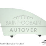 RH FRONT DOOR GLASS GREEN W/FITTING - SEKURIT